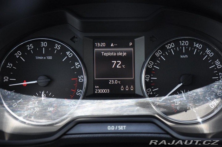 Škoda Octavia 2,0TDI STYLE DSG ACC Zadá 2013
