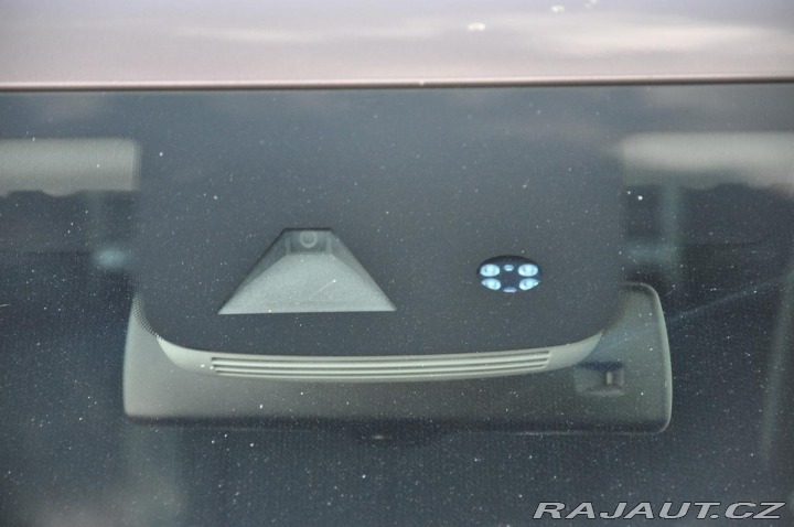 Škoda Octavia 2,0TDI STYLE DSG ACC NAVI 2013