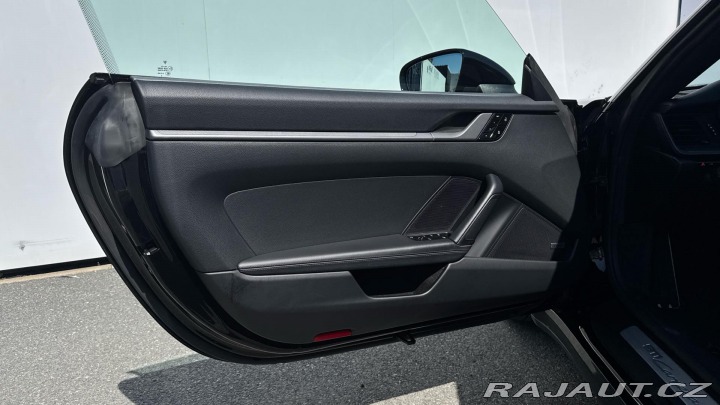 Porsche 911 Carrera 4 Cabriolet 2020