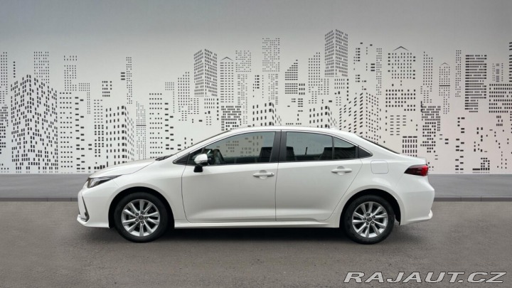 Toyota Corolla 1,5 6MT 125k KLASIK 2024