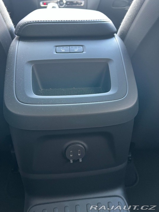 Volvo XC60 2022