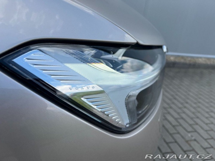 Volvo XC60 2022