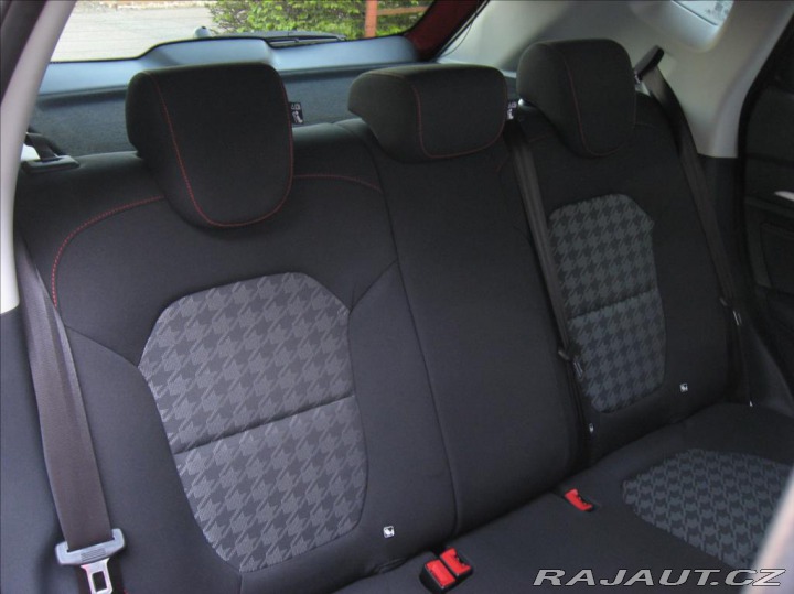 MG ZS 1,5 DVVT 106PS Essential 2023