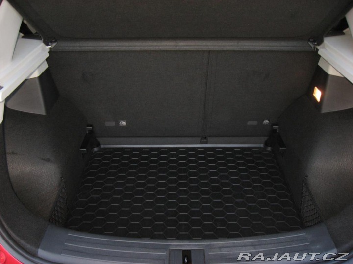 MG ZS 1,5 DVVT 106PS Essential 2023