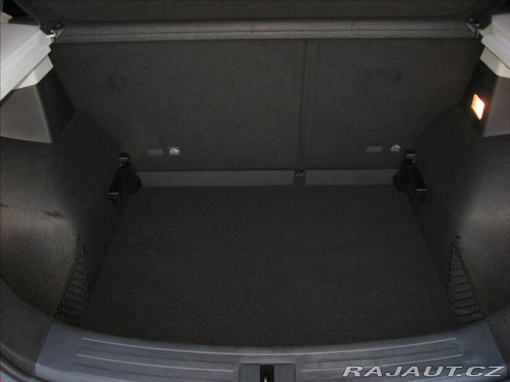 MG ZS 1,5 DVVT 106PS Essential 2023