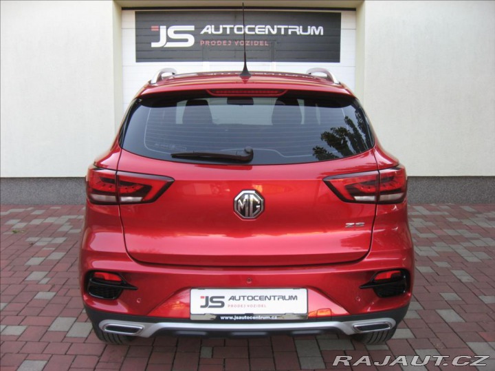 MG ZS 1,5 DVVT 106PS Essential 2023