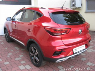 MG ZS 1,5 DVVT 106PS  Essential 2023