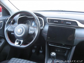 MG ZS 1,5 DVVT 106PS  Essential 2023