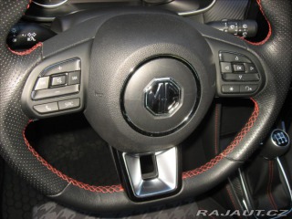 MG ZS 1,5 DVVT 106PS  Essential 2023