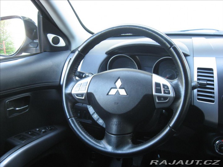 Mitsubishi Outlander 2,2 DI-D 177PS Intense-7 2013