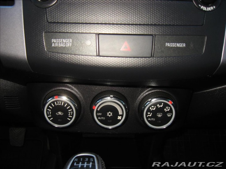 Mitsubishi Outlander 2,2 DI-D 177PS Intense-7 2013