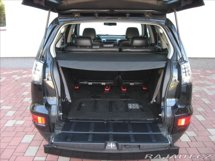 Mitsubishi Outlander 2,2 DI-D 177PS Intense-7 2013
