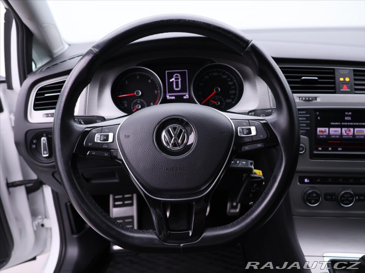 Volkswagen Golf 1,6 TDI Highline Xenon 1. 2015