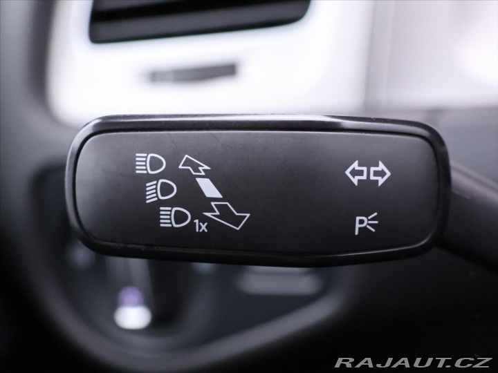 Volkswagen Golf 1,6 TDI Highline Xenon 1. 2015