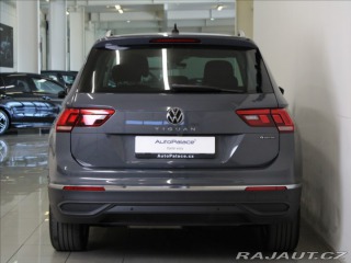 Volkswagen Tiguan 2,0 TDi DSG 4x4 Life 5L.Z 2023