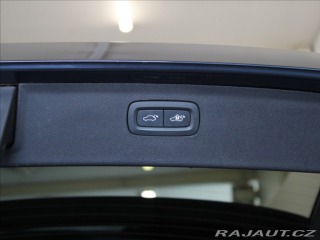 Volvo XC90 2,0 T8R 455koní 7.míst EL 2022