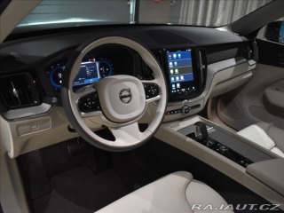 Volvo XC60 2,0 B5 AWD Plus Dark 2024