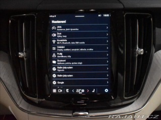 Volvo XC60 2,0 B5 AWD Plus Dark 2024