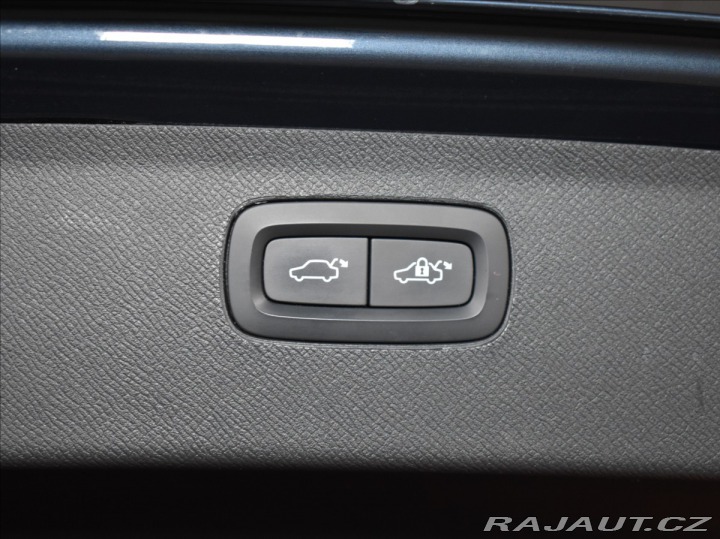 Volvo XC90 2,0 B5 AWD INS Vzduch,BLI 2019