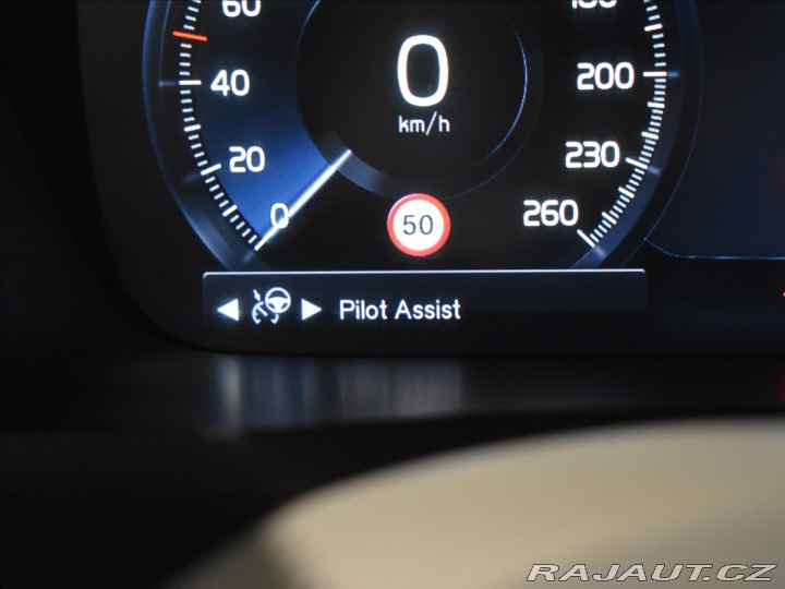 Volvo XC90 2,0 B5 AWD INS Vzduch,BLI 2019