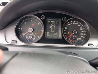 Volkswagen Passat 2,0   B7 2012