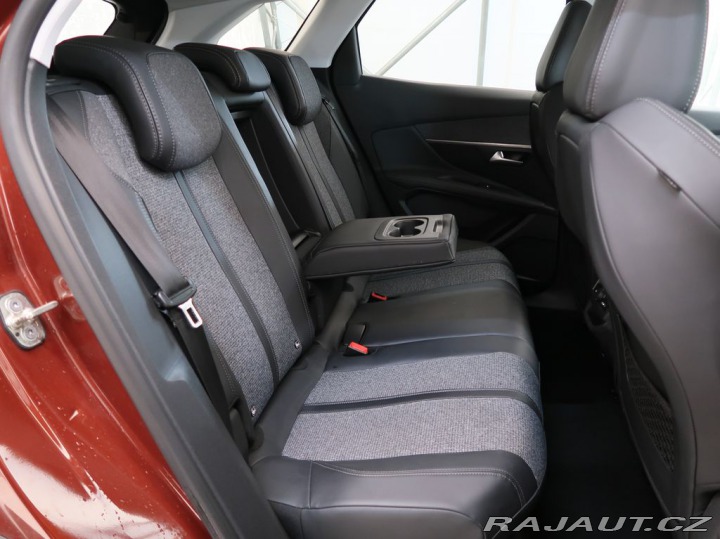 Peugeot 3008 1.5BlueHDi,96kW,ALLURE,MA 2018