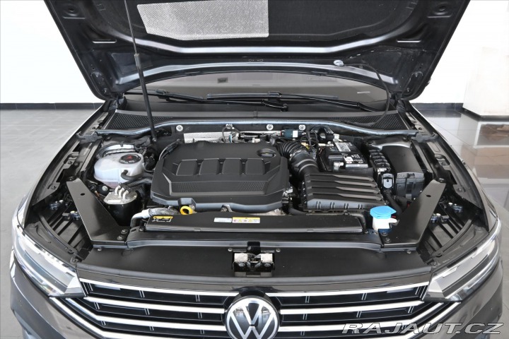 Volkswagen Passat 2,0 TDI 147 kW ELEGANCE Z 2020