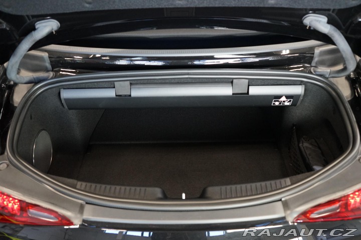 Mercedes-Benz SL 63 AMG Ceramic Carbon ZÁR 2023