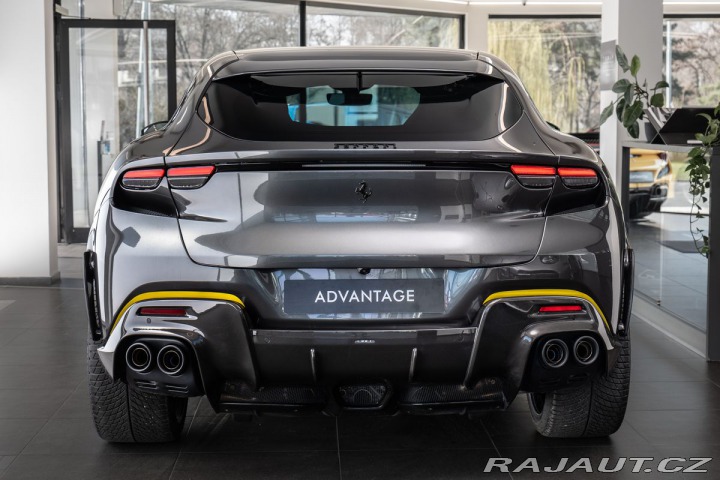 Ferrari Purosangue  1800