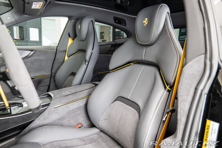 Ferrari Purosangue  1800