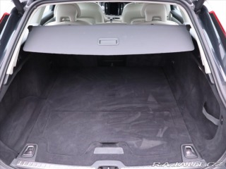 Volvo V90 2,0 D4 140kW Aut. Momentu 2017