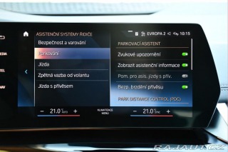 BMW 2 218i LUXURY LINE H/K 1M T 2023