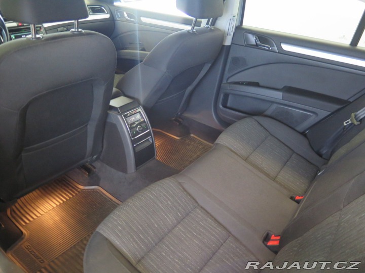 Škoda Superb 2.0TDI,klima,výhřev,parka 2014
