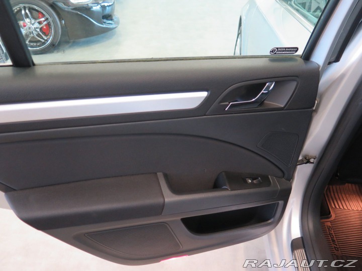 Škoda Superb 2.0TDI,klima,výhřev,parka 2014