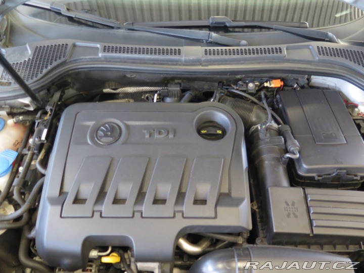 Škoda Superb 2.0TDI,klima,výhřev,parka 2014