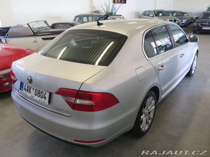 Škoda Superb 2.0TDI,klima,výhřev,parka 2014