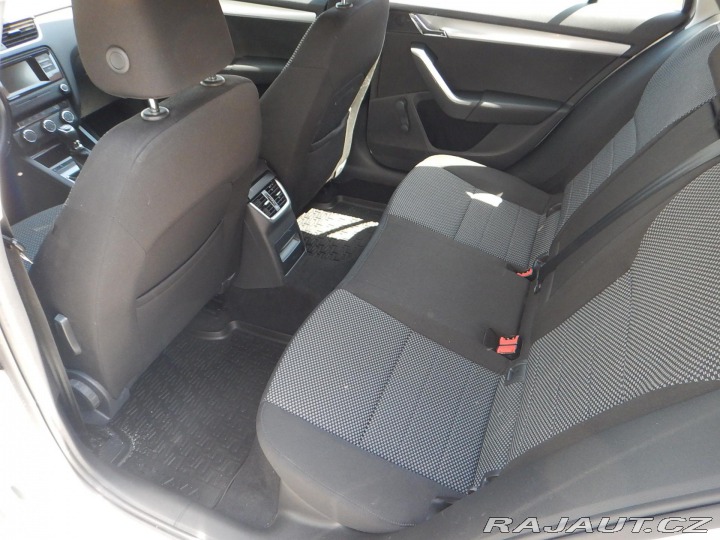 Škoda Octavia 1.6 TDI, ČR, KLIMA 2015