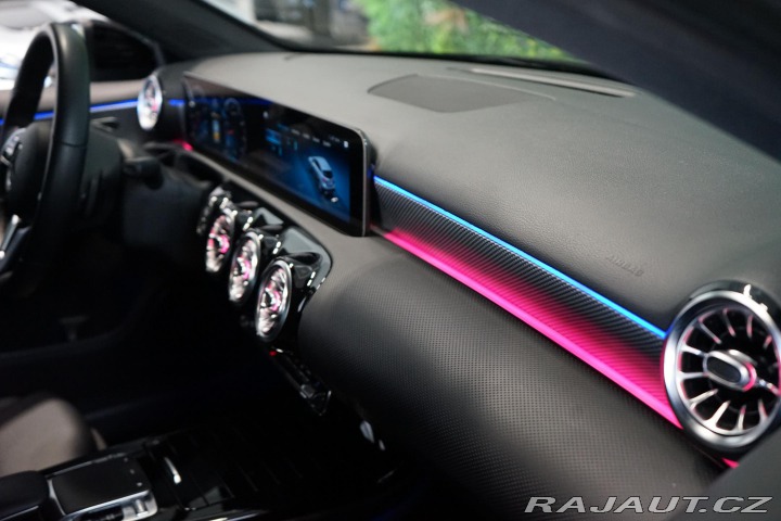 Mercedes-Benz A 180 LED MBUX Navi Kamera 2019