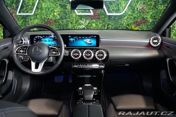 Mercedes-Benz A 180 LED MBUX Navi Kamera 2019