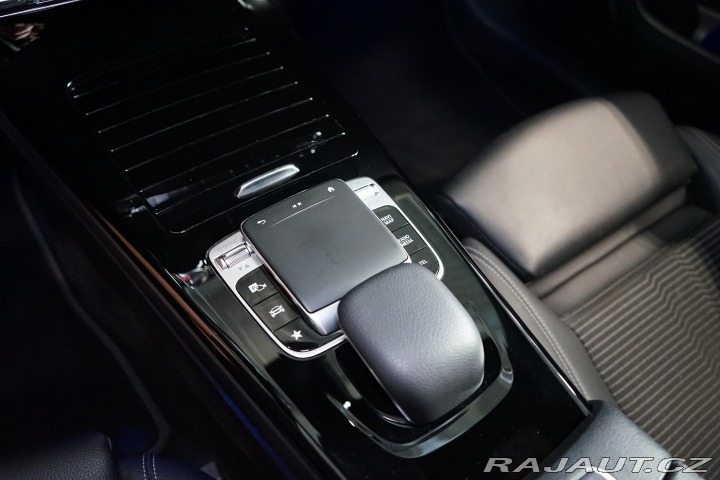 Mercedes-Benz A 180 LED MBUX Navi Kamera 2019