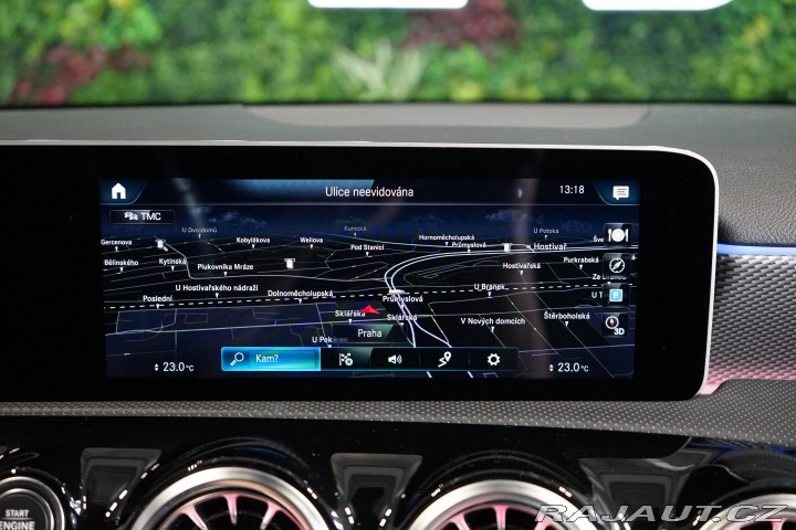 Mercedes-Benz A 180 LED MBUX Navi Kamera 2019
