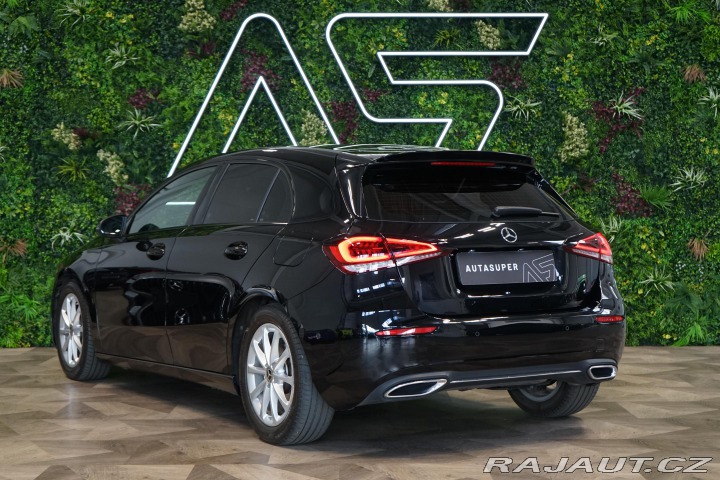 Mercedes-Benz A 180 LED MBUX Navi Kamera 2019