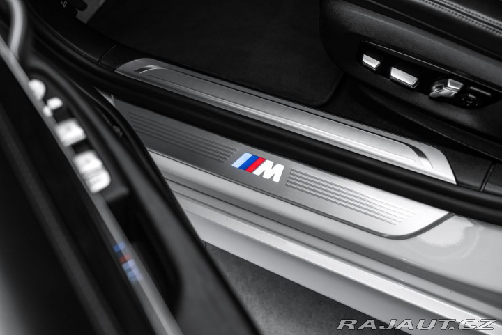 BMW 7 4.4 750i xDrive AT 2021