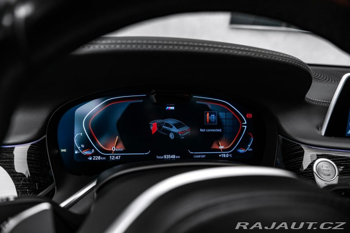 BMW 7 4.4 750i xDrive AT 1800