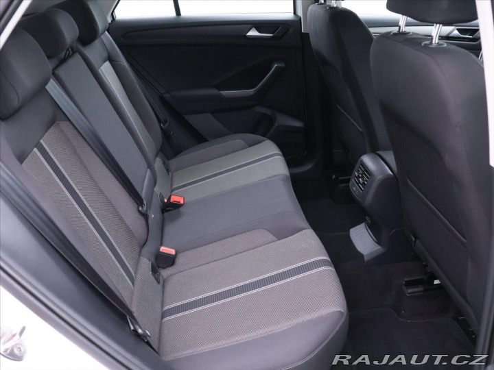 Volkswagen T-Roc 1,5 TSI 110kW DSG Navi DP 2020