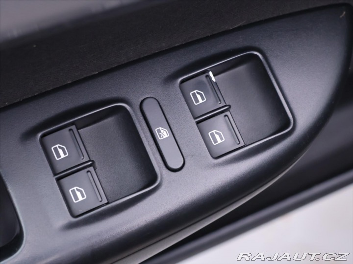 Škoda Octavia 1,6 TDI 4x4 Elegance 2011