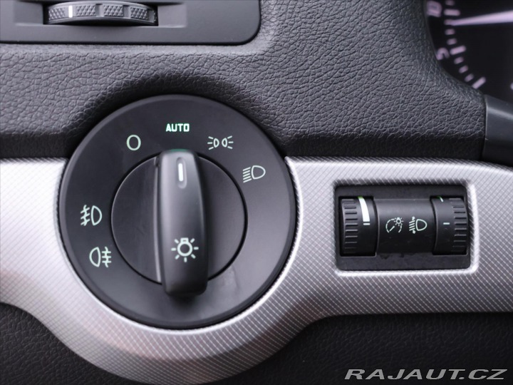 Škoda Octavia 1,6 TDI 4x4 Elegance 2011