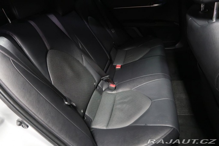 Toyota Camry 2.5Hybrid,CZ,1Maj,Executi 2024
