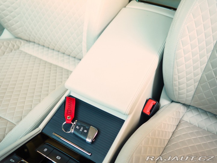 Škoda Superb COMBI 2.0TDi CR DSG,2019 2019