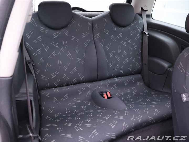 Mini One 1,6 i 66kW Klima Panorama 2006